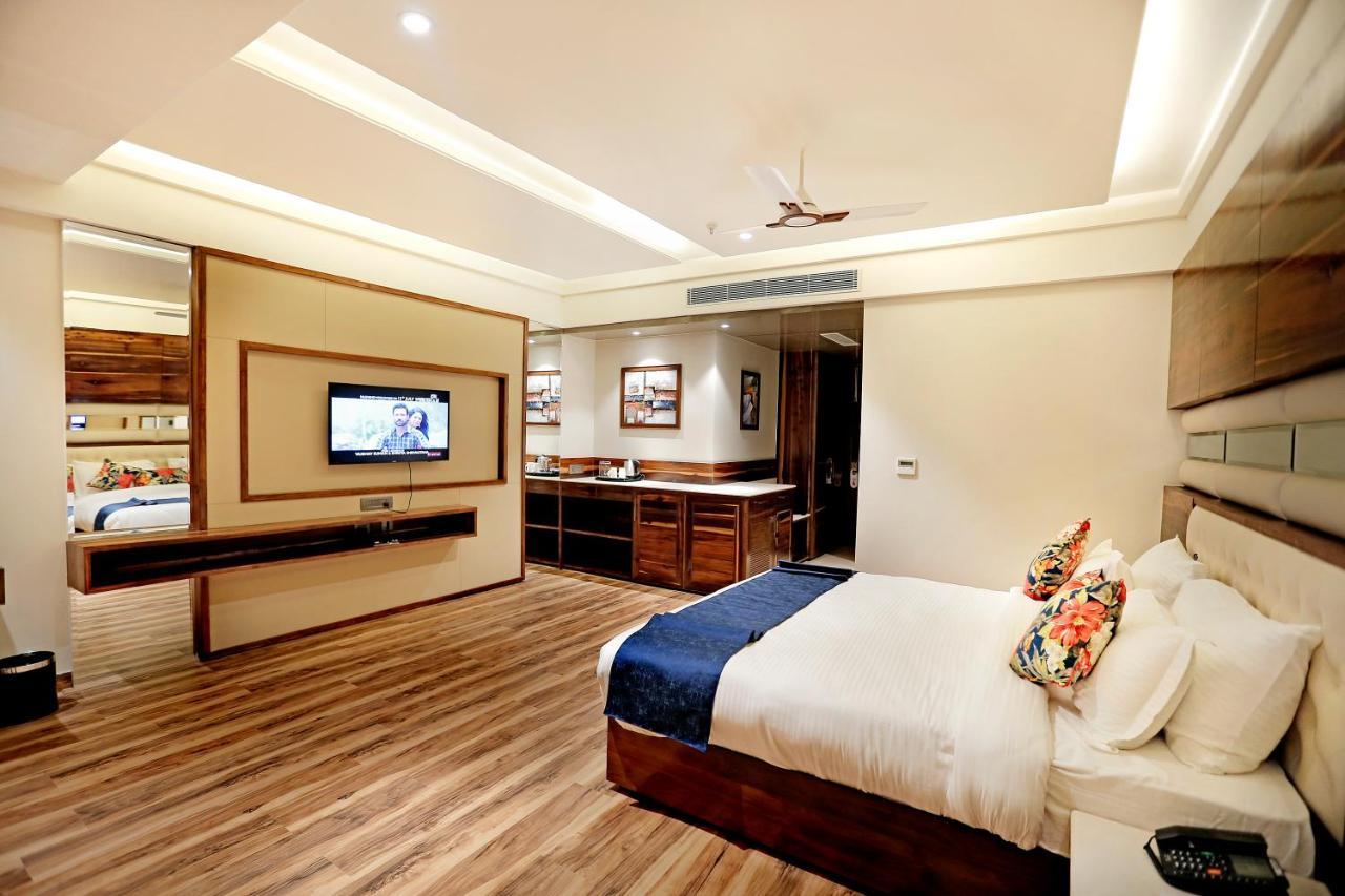 Hotel Vintage Zirakpur Chandigarh Panchkula Esterno foto