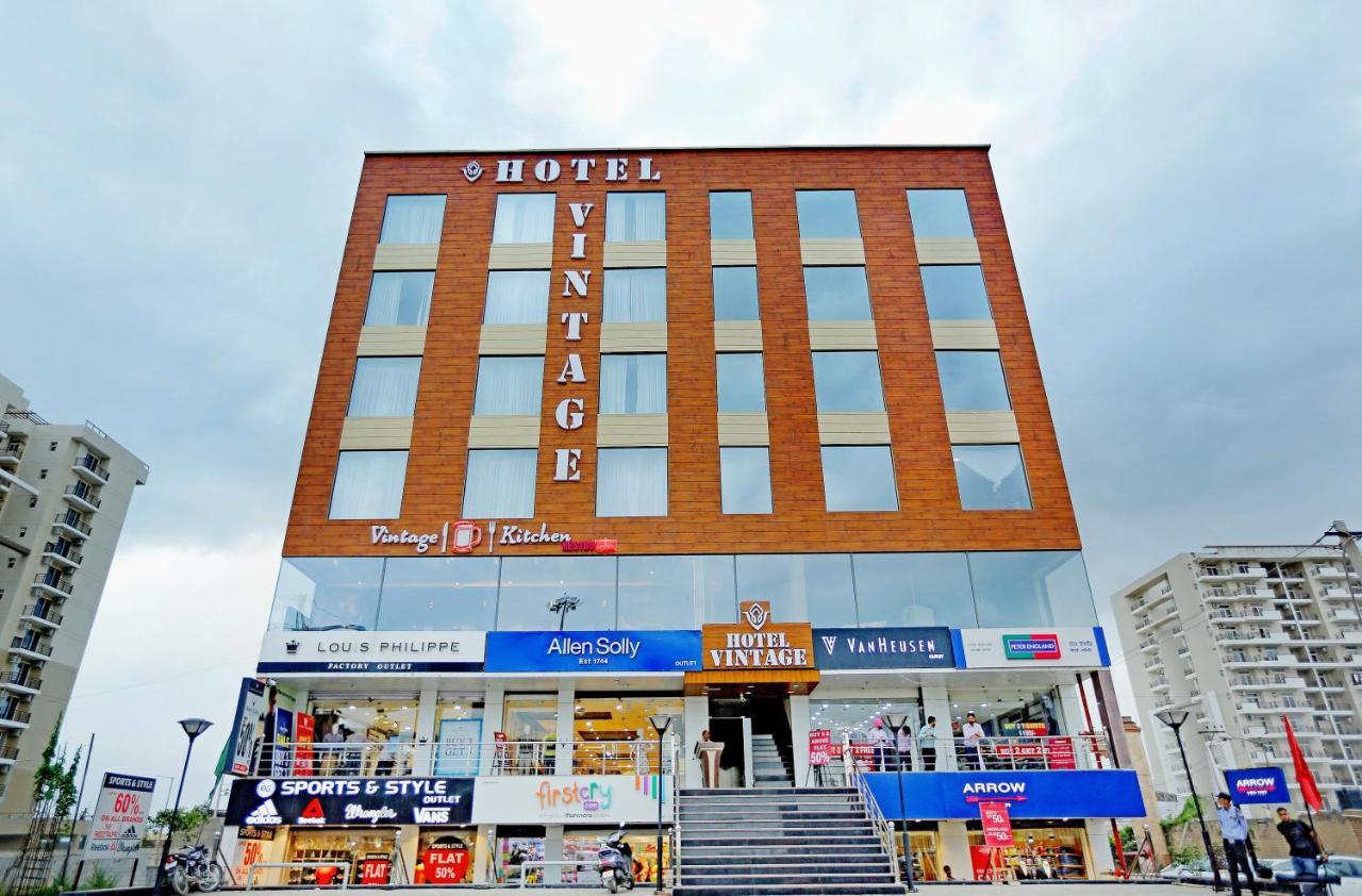 Hotel Vintage Zirakpur Chandigarh Panchkula Esterno foto