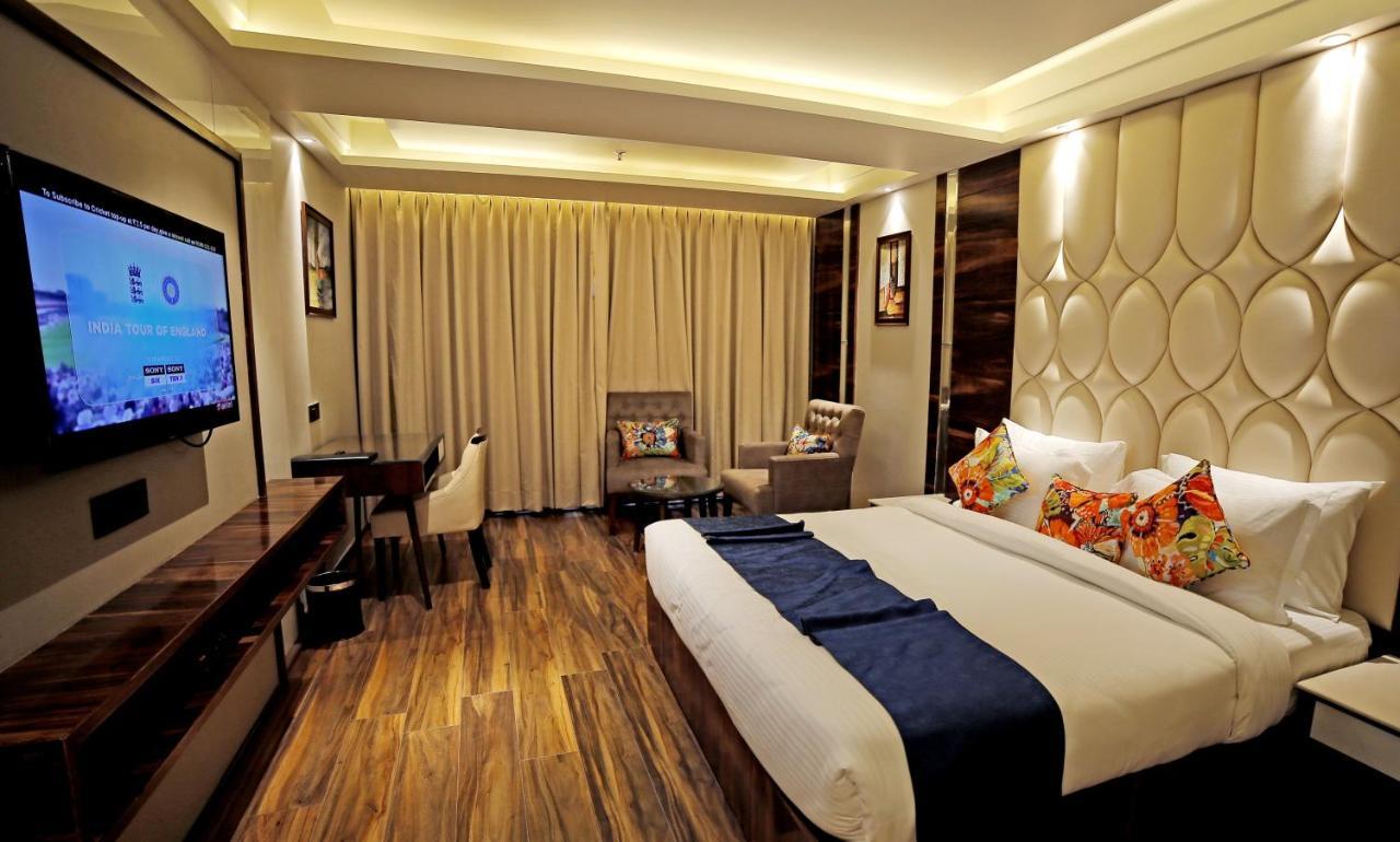 Hotel Vintage Zirakpur Chandigarh Panchkula Esterno foto
