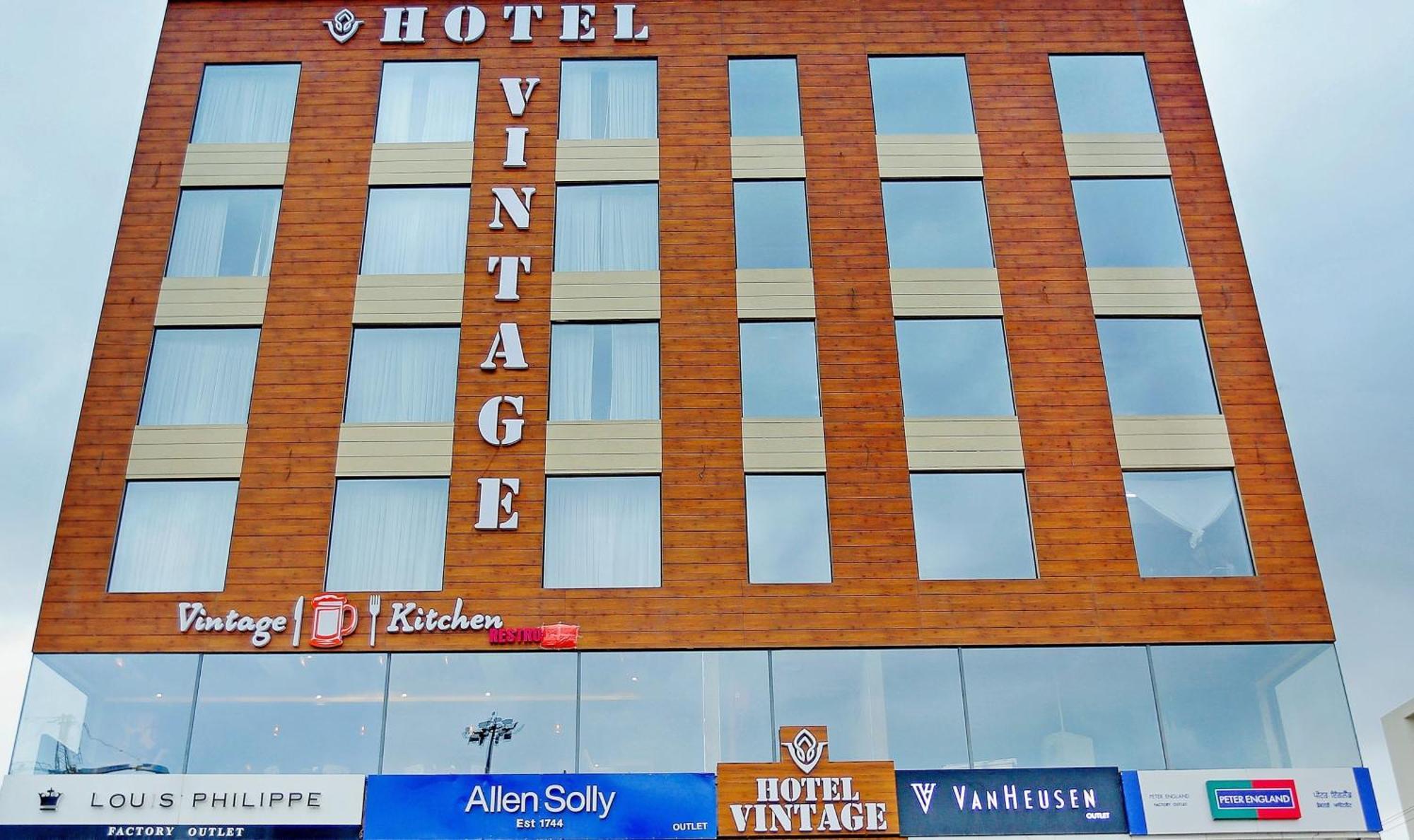 Hotel Vintage Zirakpur Chandigarh Panchkula Esterno foto