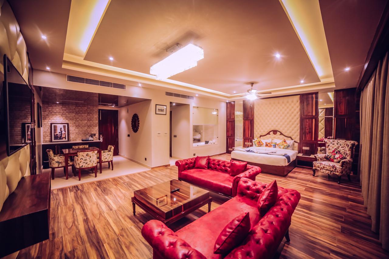 Hotel Vintage Zirakpur Chandigarh Panchkula Esterno foto