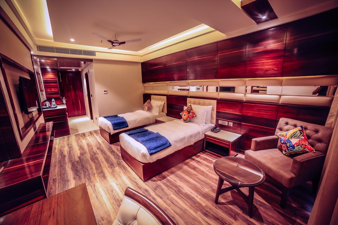 Hotel Vintage Zirakpur Chandigarh Panchkula Esterno foto