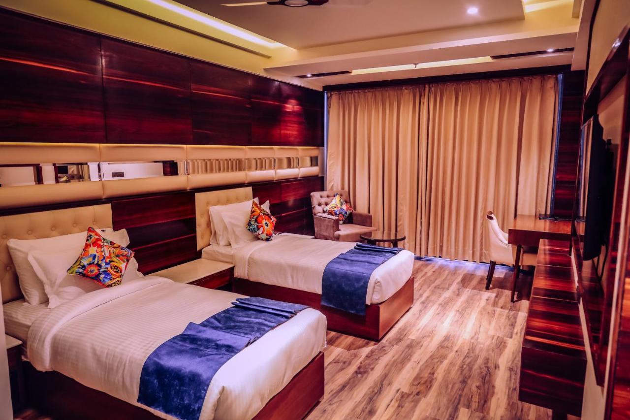 Hotel Vintage Zirakpur Chandigarh Panchkula Esterno foto